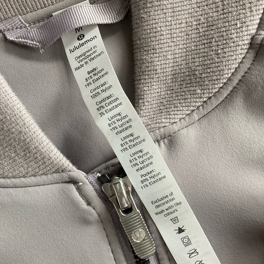 Lululemon Swept Along Jacket - NWT - Picture 3 of 4